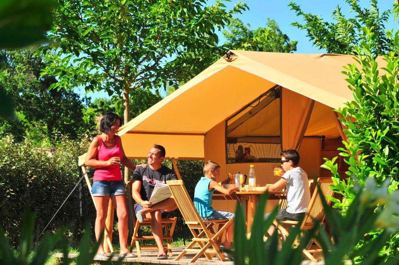 Camping Capfun La Breteche Les Epesses Exterior photo